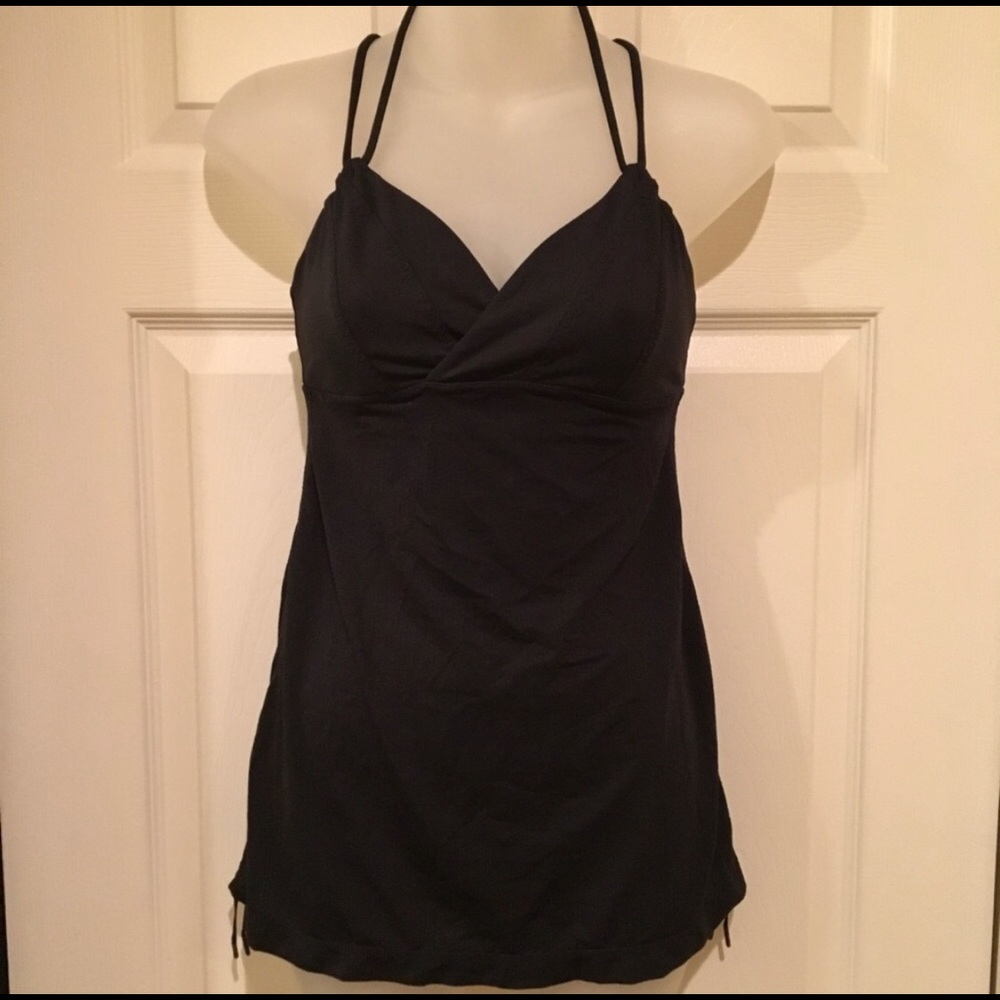 LAST CHANCE ! Lulu 🍋 halter / cross strap tank